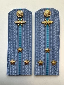 Погоны ВКС ВВС с фурнитурой голубые Старший Лейтенант КАРТОН