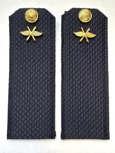 Погоны ВКС ВВС с фурнитурой темно-синие Рядовой КАРТОН