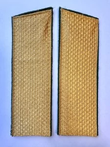 Погоны ПС ФСБ парадные золотые рядового состава Кляммеры в комплекте картон Скос 17см