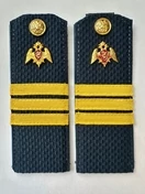 Погоны Росгвардии ФСВН 13,5 см ПЛАСТИК звание Сержант цвет темно-синий галун