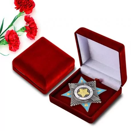 Орден За службу Родине в ВС СССР (2 степень) в подарочном футляре №679(445)
