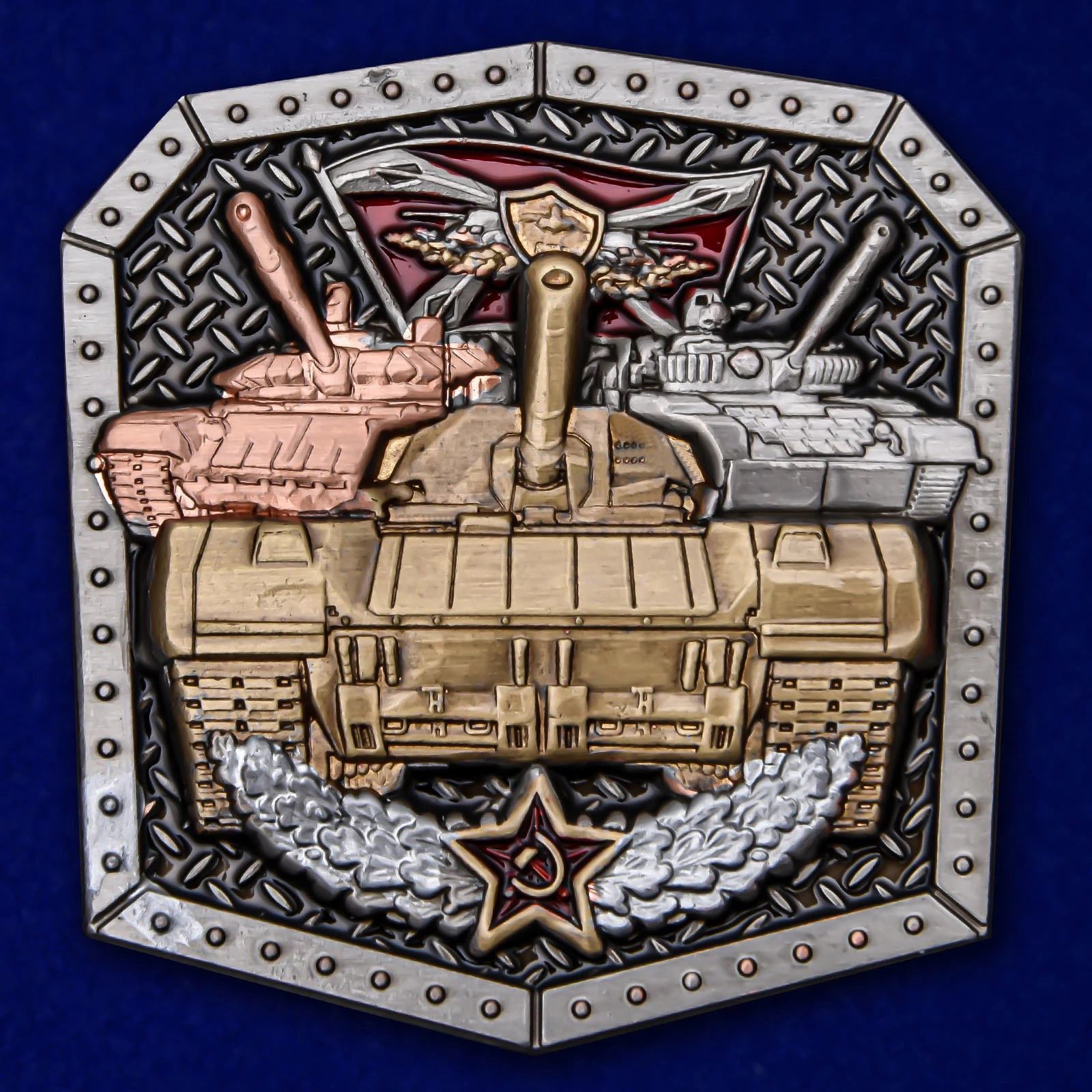 Декоративная накладка "Танковые войска"