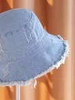 Панама джинсовая с потертостями и рваным краем женская и мужская цвет светло-голубой