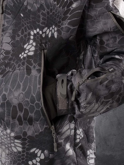Костюм демисезонный на флисе ткань Софтшелл Softshell цвет камуфляж Python (ночь)
