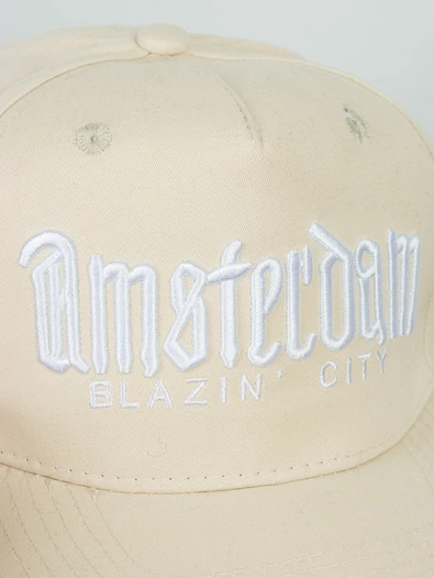 Бейсболка летняя с прямым козырьком Snapback с нашивкой Amsterdam цвет бежевый