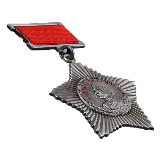 Сувенирный орден Суворова III степени (на колодке) №647Б (330)